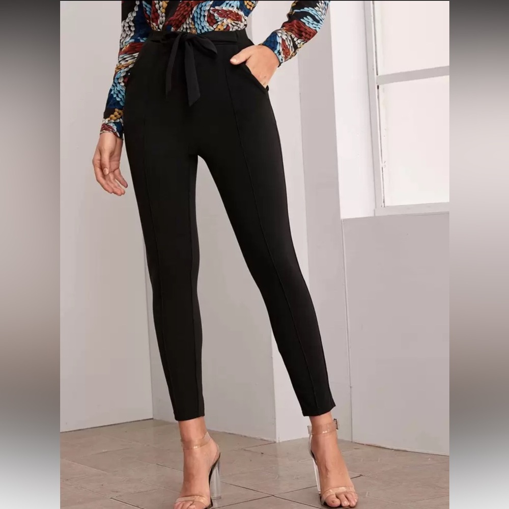 SHEIN Black Ankle Cropped Pants